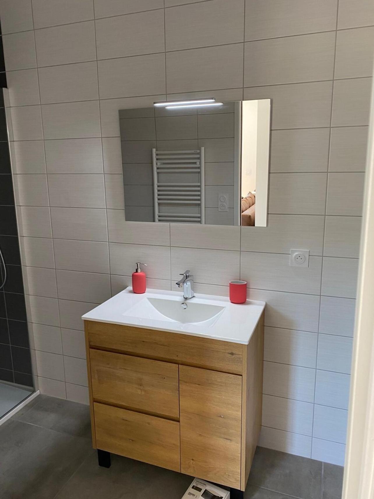 Les Hirondelles De Fuiss Apartment Fuissé Екстериор снимка