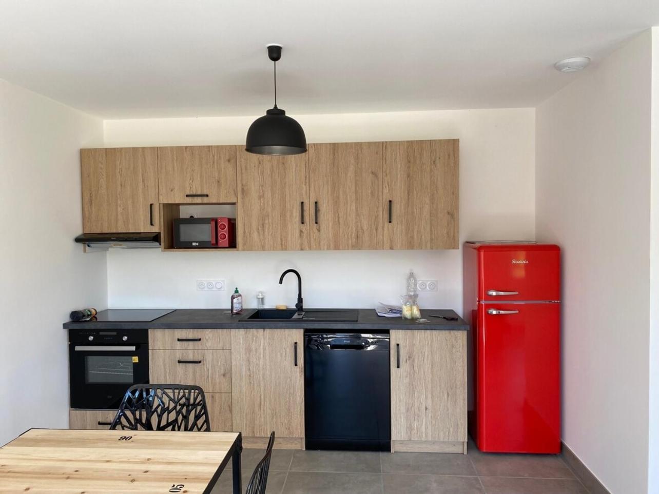 Les Hirondelles De Fuiss Apartment Fuissé Екстериор снимка